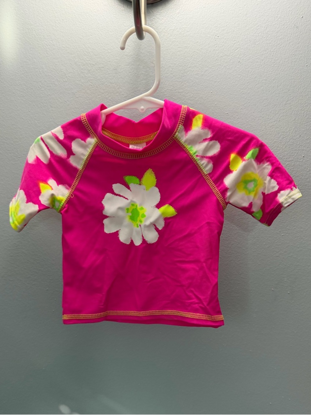The Children's Place Hot Pink Floral Short-Sleeve Rashguard